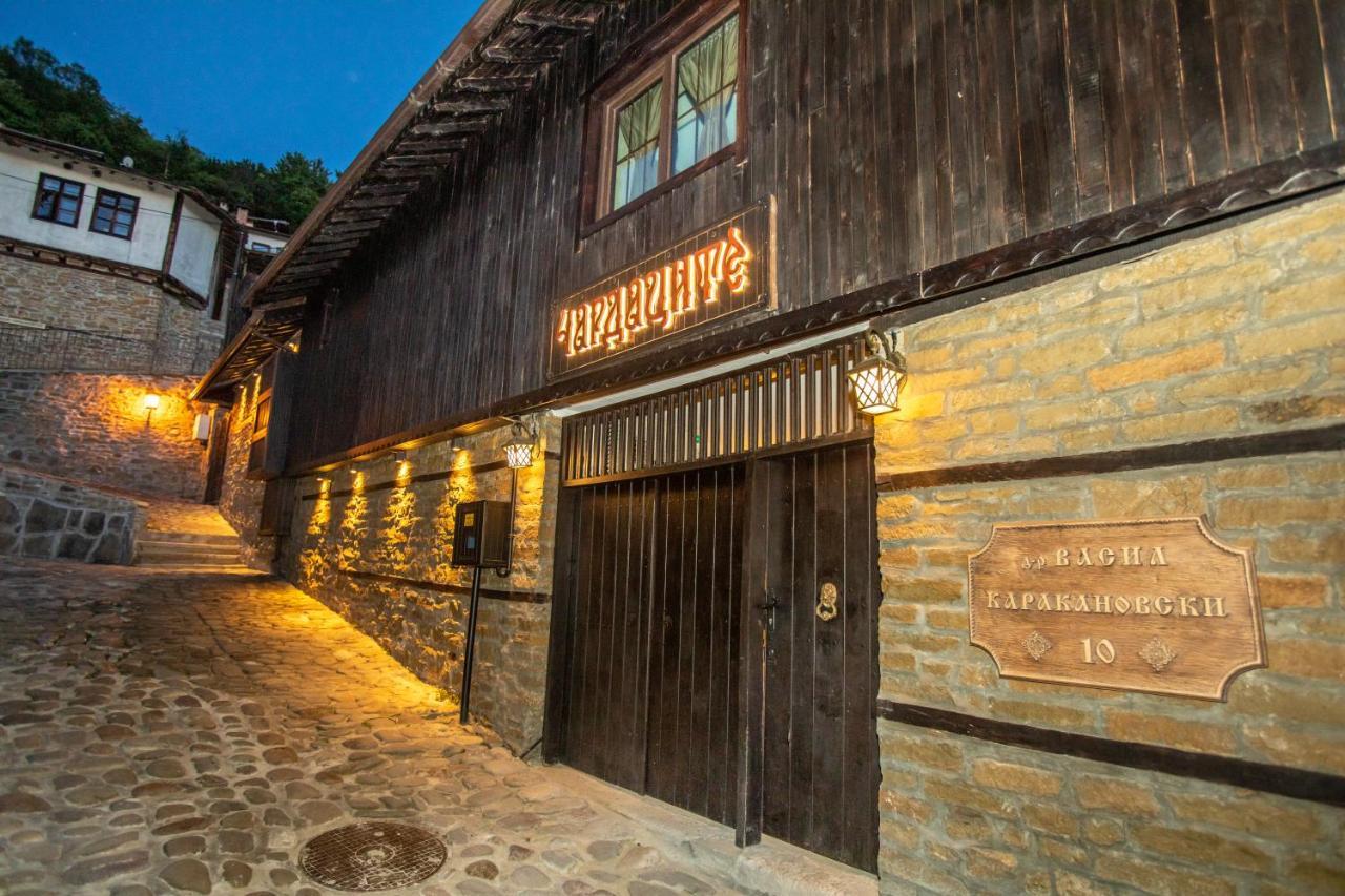 Семеен Хотел Чардаците Lowetsch Exterior foto
